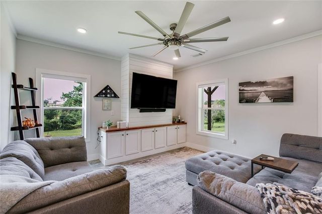 265 Mashburn Road, Roopville, GA 30170