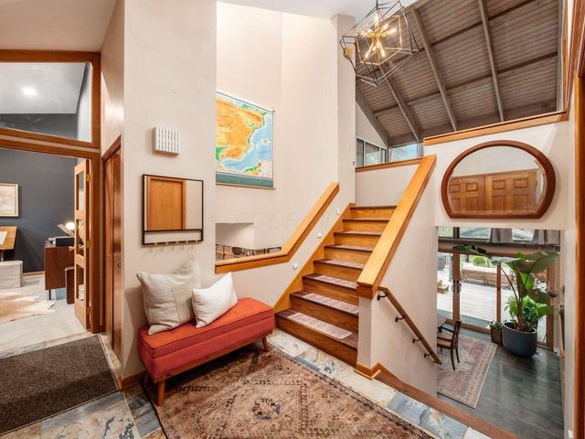 5303 Grosbeak Glen, Orient, OH 43146