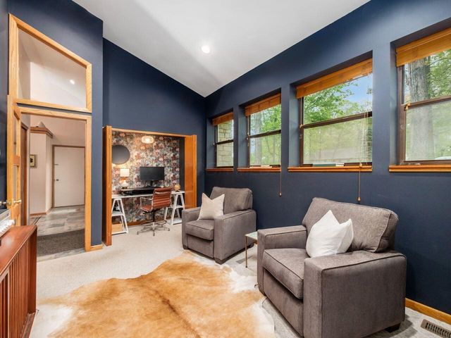 5303 Grosbeak Glen, Orient, OH 43146