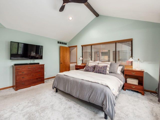 5303 Grosbeak Glen, Orient, OH 43146