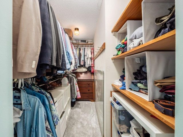 5303 Grosbeak Glen, Orient, OH 43146
