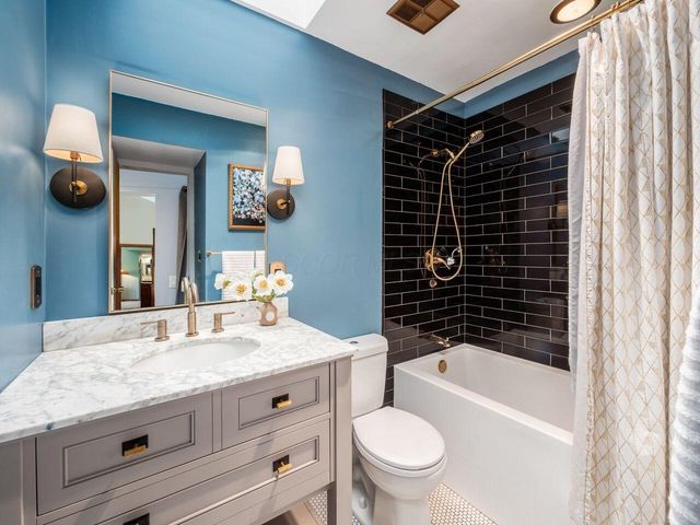 5303 Grosbeak Glen, Orient, OH 43146