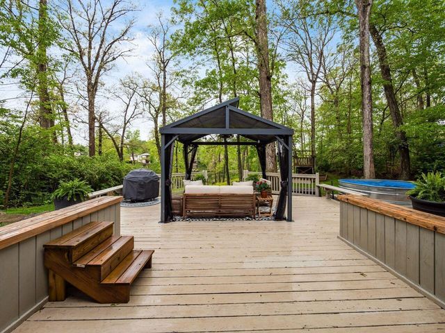 5303 Grosbeak Glen, Orient, OH 43146
