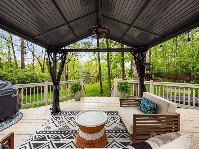 5303 Grosbeak Glen, Orient, OH 43146