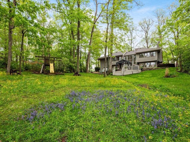 5303 Grosbeak Glen, Orient, OH 43146