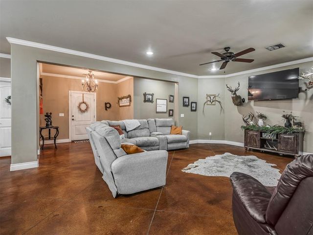 30365 Buck Lane, Mcloud, OK 74851