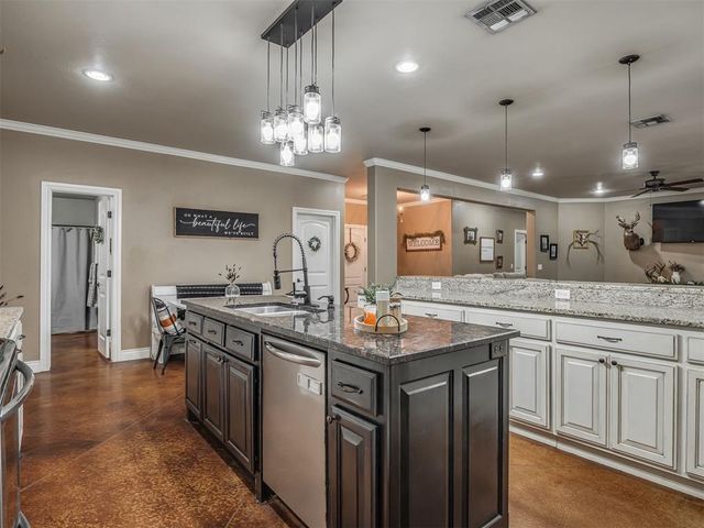 30365 Buck Lane, Mcloud, OK 74851