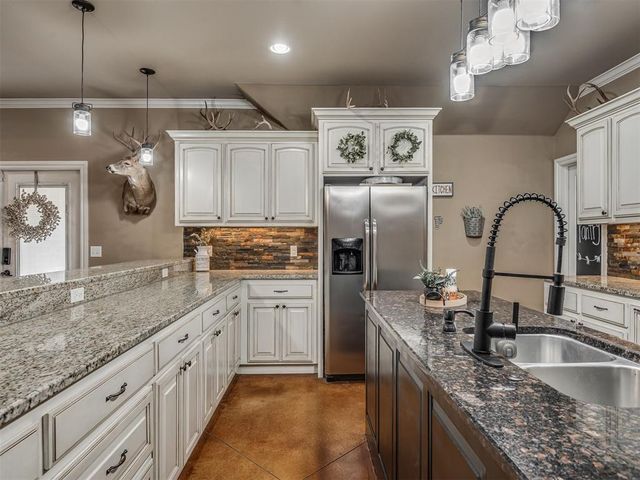 30365 Buck Lane, Mcloud, OK 74851