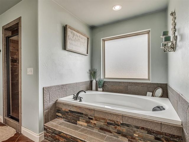 30365 Buck Lane, Mcloud, OK 74851