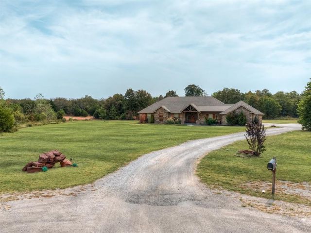 30365 Buck Lane, Mcloud, OK 74851