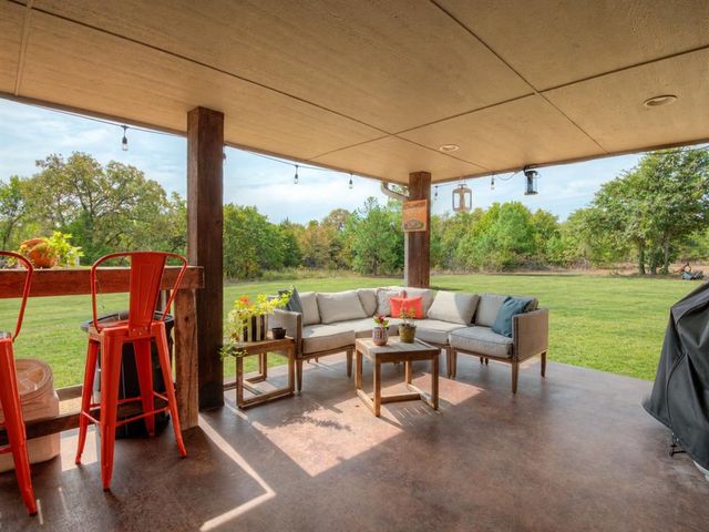 30365 Buck Lane, Mcloud, OK 74851