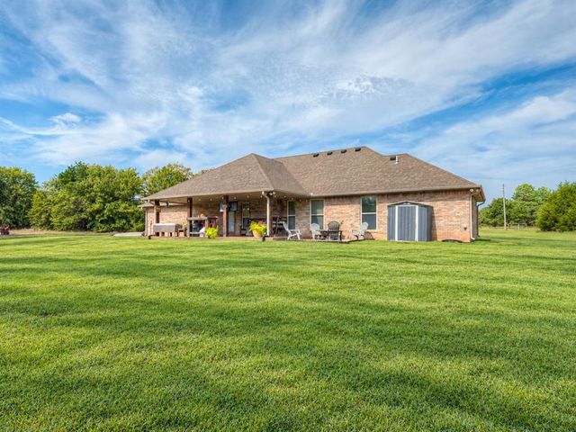 30365 Buck Lane, Mcloud, OK 74851
