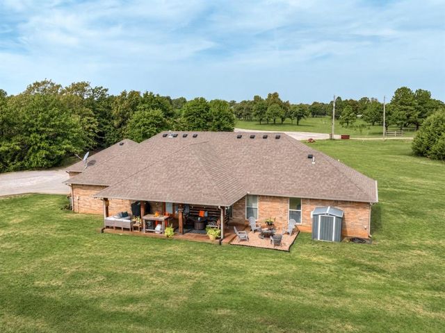 30365 Buck Lane, Mcloud, OK 74851