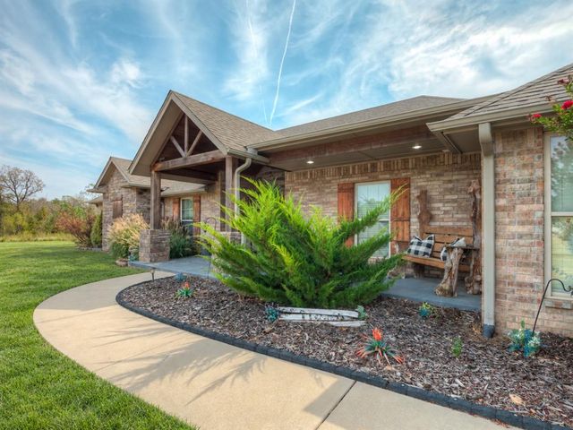 30365 Buck Lane, Mcloud, OK 74851