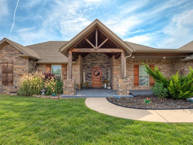 30365 Buck Lane, Mcloud, OK 74851