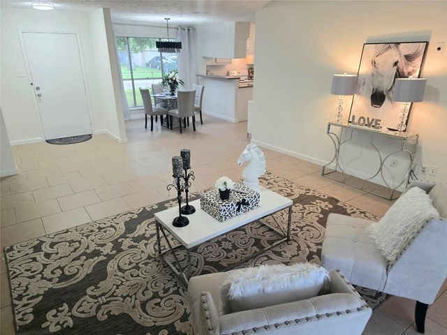 10103 King Ranch Lane, Sugar Land, TX 77498