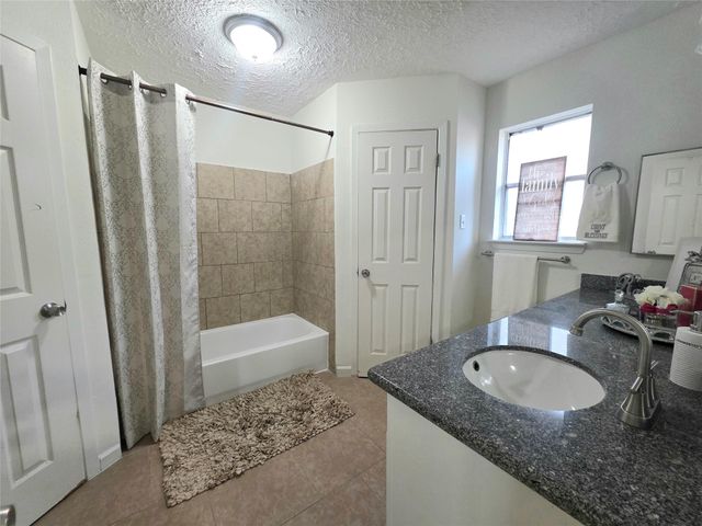 10103 King Ranch Lane, Sugar Land, TX 77498
