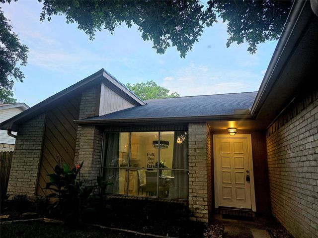10103 King Ranch Lane, Sugar Land, TX 77498