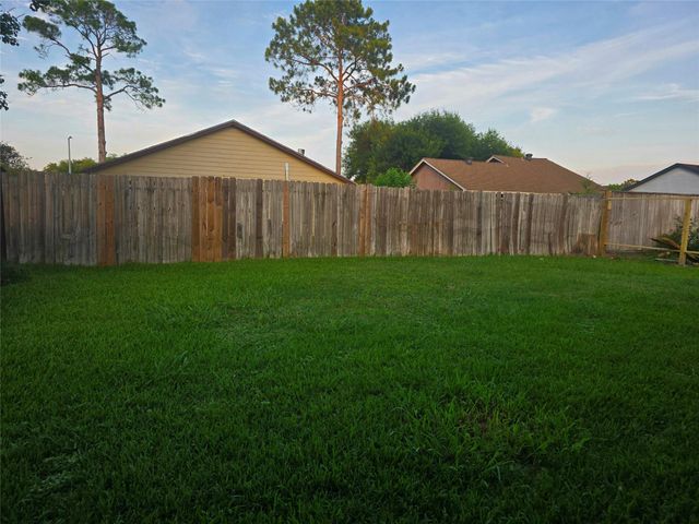 10103 King Ranch Lane, Sugar Land, TX 77498