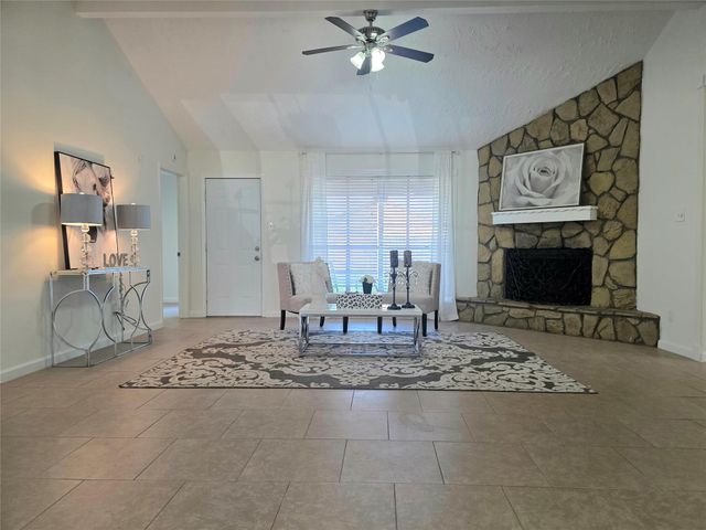 10103 King Ranch Lane, Sugar Land, TX 77498