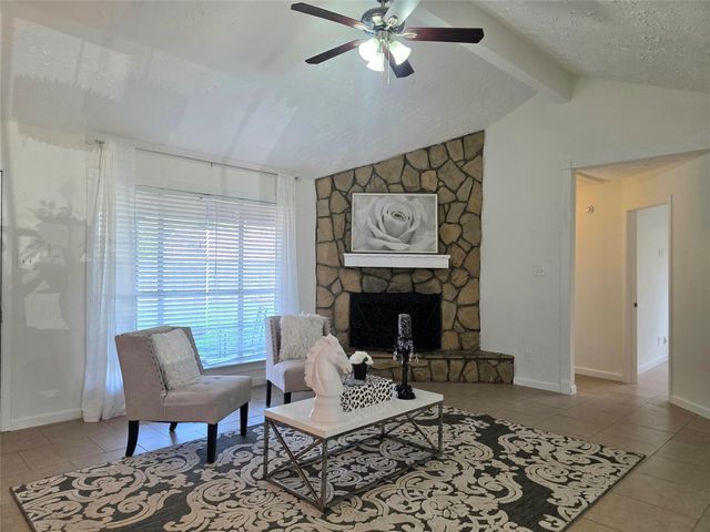 10103 King Ranch Lane, Sugar Land, TX 77498