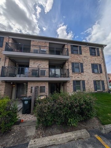 1756 Fayette C, Hoffman Estates, IL 60169