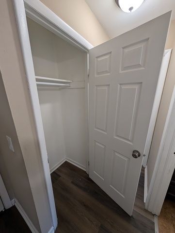 1756 Fayette C, Hoffman Estates, IL 60169