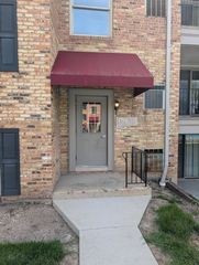 1756 Fayette C, Hoffman Estates, IL 60169