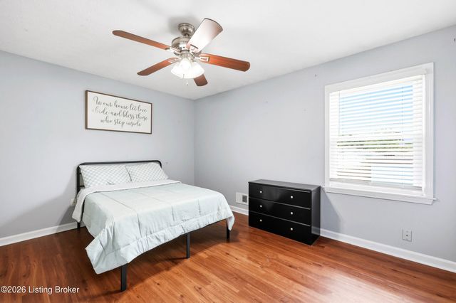 225 Melwood Dr, Shepherdsville, KY 40165