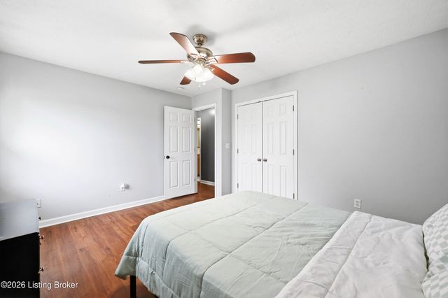 225 Melwood Dr, Shepherdsville, KY 40165