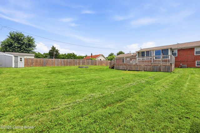 225 Melwood Dr, Shepherdsville, KY 40165