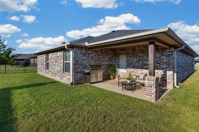 2304 Southridge Lane, Sherman, TX 75092