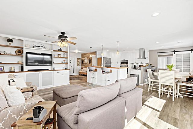 3743 ROSEMARY WAY, Oceanside, CA 92057