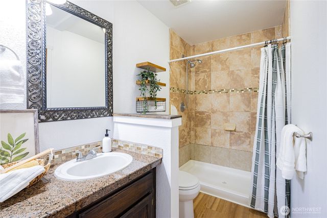 6715 3rd Way SE, Lacey, WA 98503