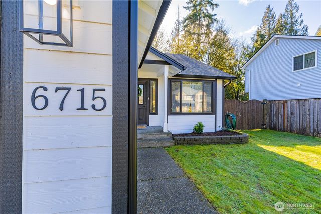 6715 3rd Way SE, Lacey, WA 98503