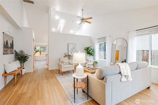 6715 3rd Way SE, Lacey, WA 98503