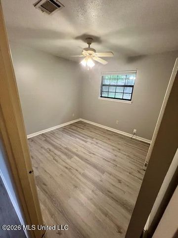 2907 Larchmont Street, Na, Pascagoula, MS 39567