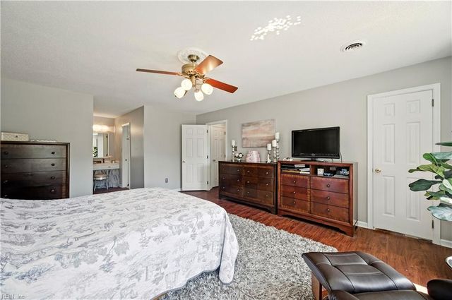 5 Kramer CT, Hampton, VA 23664