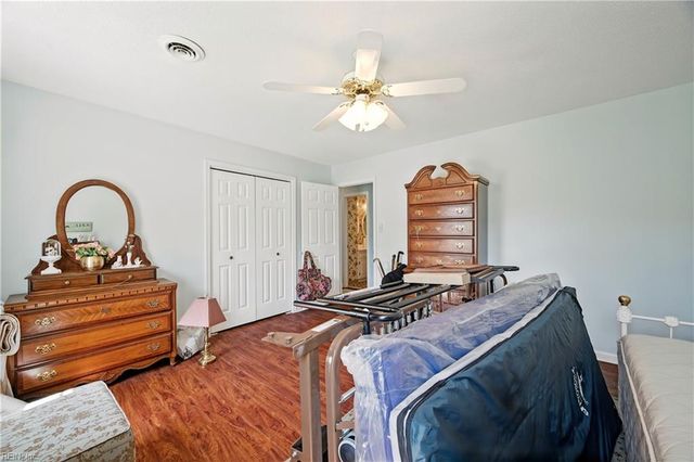 5 Kramer CT, Hampton, VA 23664