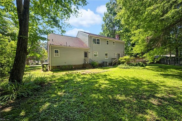 5 Kramer CT, Hampton, VA 23664