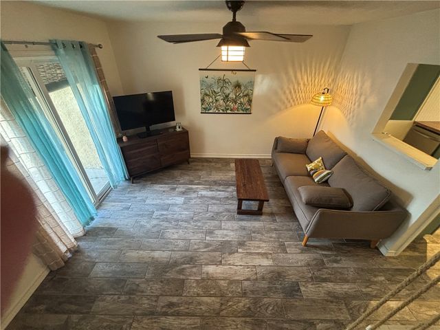 4141 Whiteley Dr 203, Corpus Christi, TX 78418