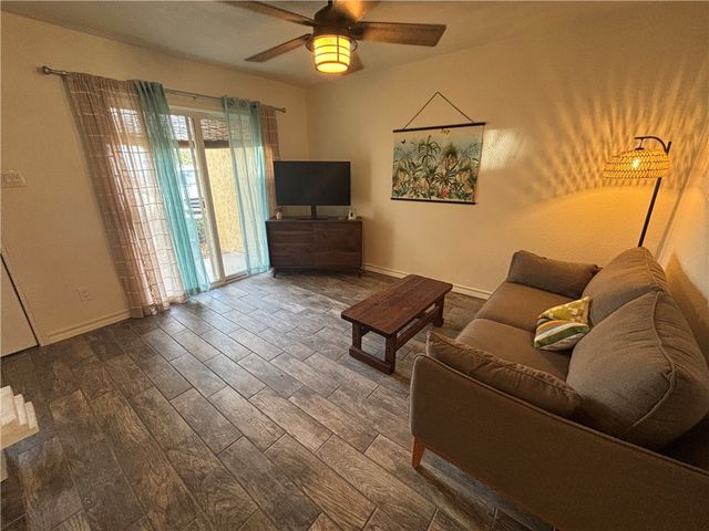 4141 Whiteley Dr 203, Corpus Christi, TX 78418