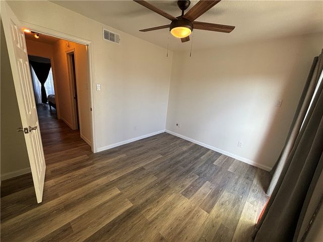 4141 Whiteley Dr 203, Corpus Christi, TX 78418