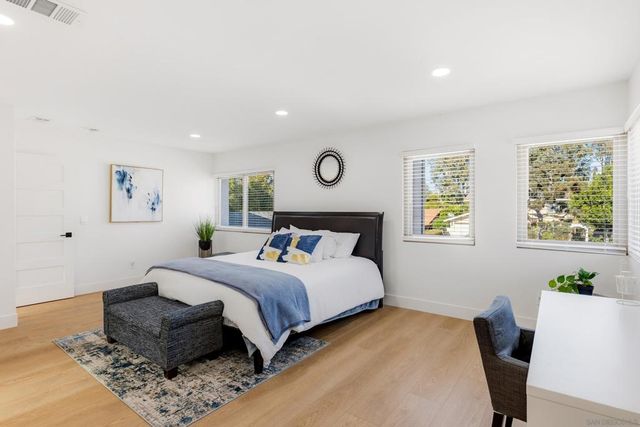 4716 Murat Pl, San Diego, CA 92117