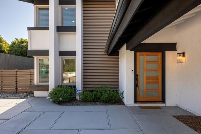 4716 Murat Pl, San Diego, CA 92117