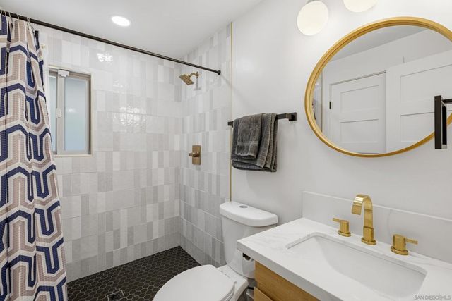 4716 Murat Pl, San Diego, CA 92117