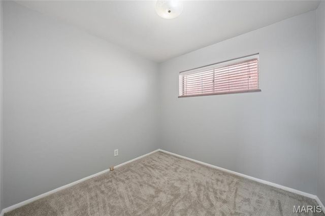 1122 Grandview Place, St Louis, MO 63139