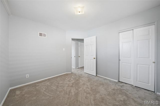 1122 Grandview Place, St Louis, MO 63139