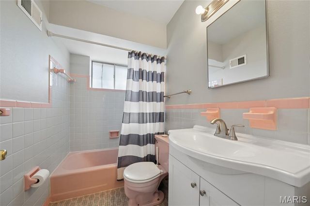 1122 Grandview Place, St Louis, MO 63139