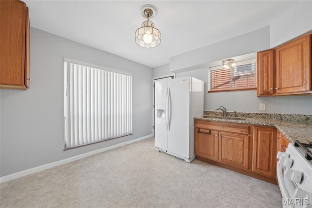 1122 Grandview Place, St Louis, MO 63139